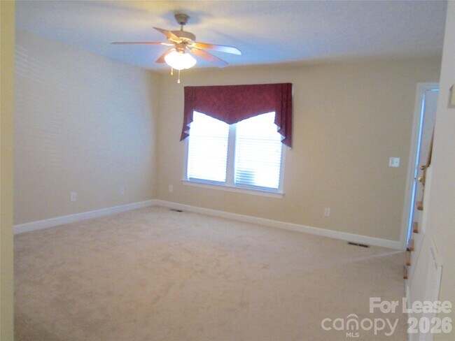 Photo - 1615 Stroll Cir