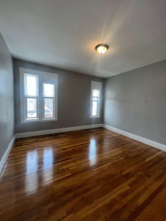 Photo - 13 Wendover St Apartments Unit 3