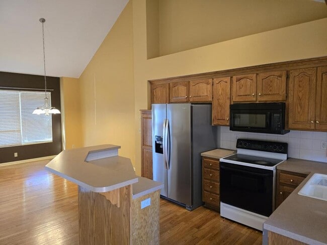 Photo - 7709 N Mersington Ave