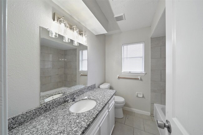 Photo - 803 1/2 Ellena Rd