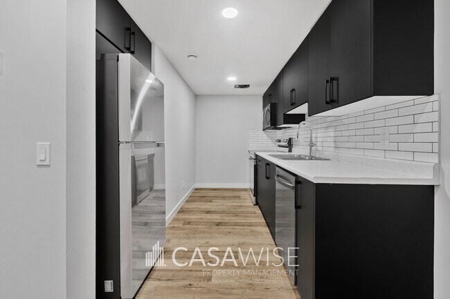 Building Photo - 8049 Cedric Mah Rd Unit Bsmt