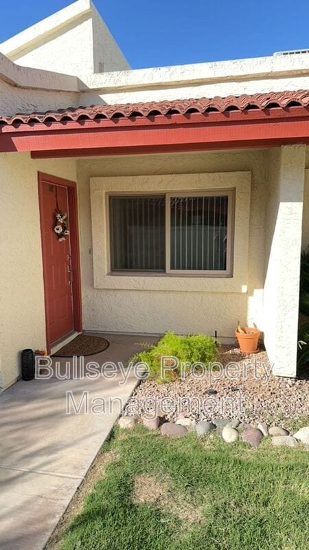 Photo - 633 W Southern Ave