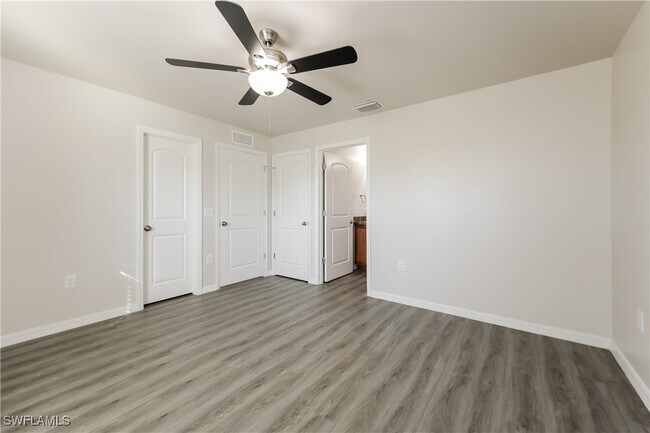 Building Photo - 2824 NW 21st Pl Rental