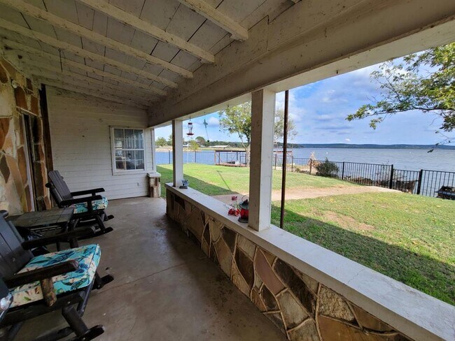 Photo - 161 Alexander Dr