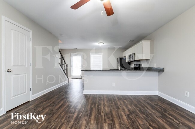 Photo - 6710 Sawnee Way