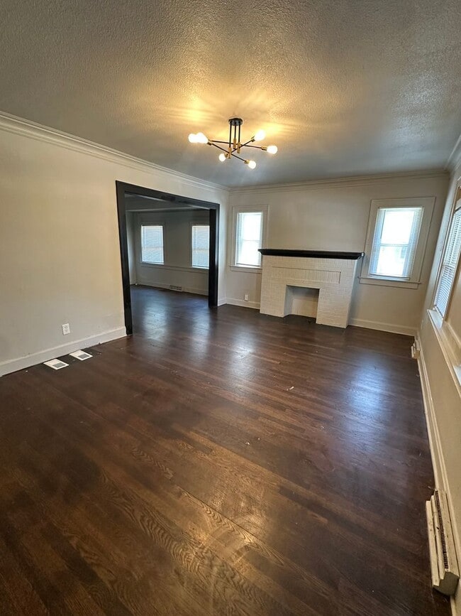 Photo - 2217 Drury Ave