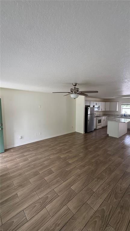 Photo - 724 Downing St