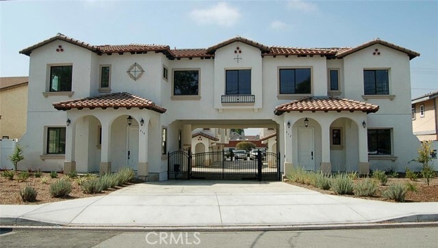 Building Photo - 425 W Duarte Rd Unit 411B Rental