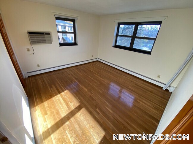 Photo - 266 Grove St Unidad 11