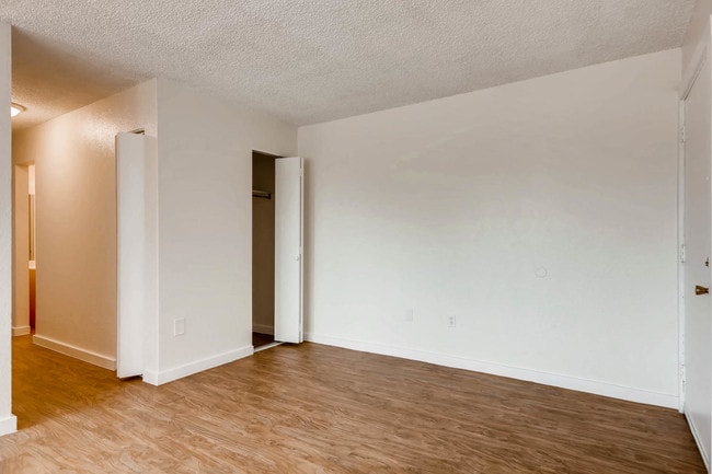 Photo - Cherrywood on 7th Avenue