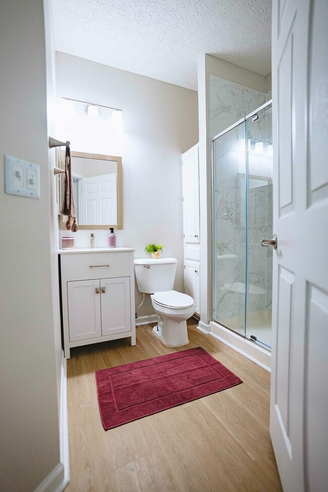 Blendon Woods - 17 - Blendon Woods Apartments