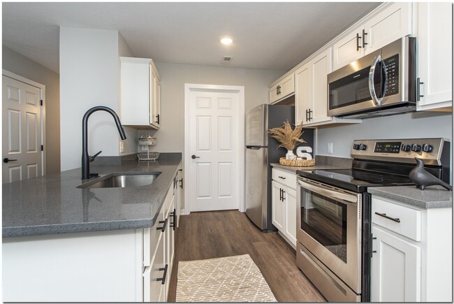 Photo - Spencer Court