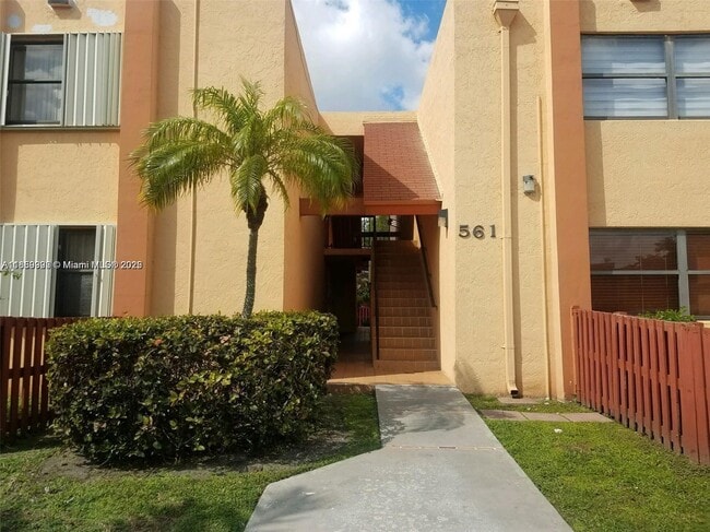 Building Photo - 561 NW 107th Ave Unit 205 Rental