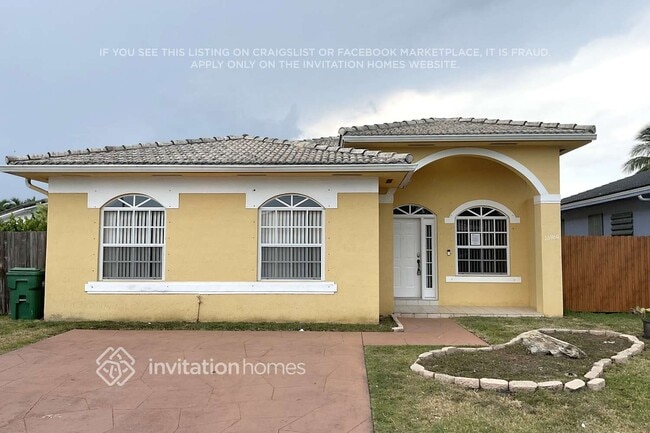 Building Photo - 16960 SW 141st Ave