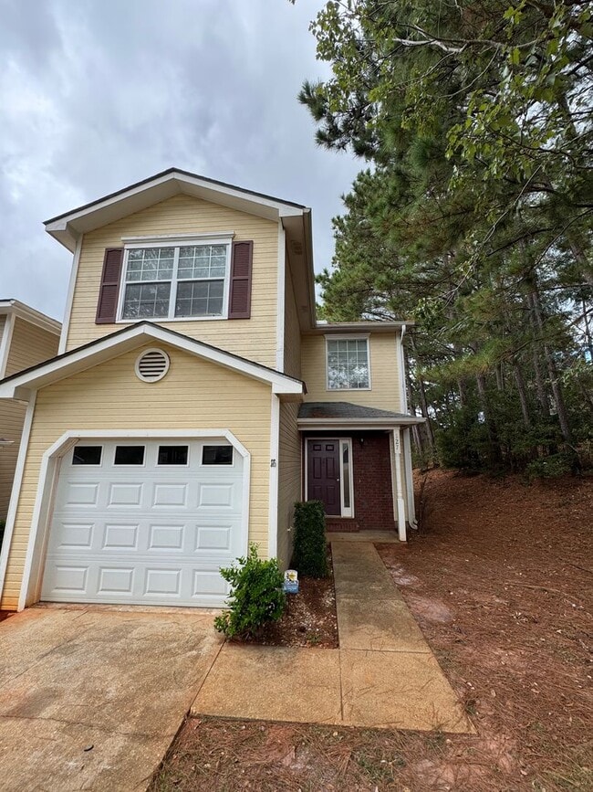Building Photo - 127 Pineridge Dr Unit 127 Pineridge Drive