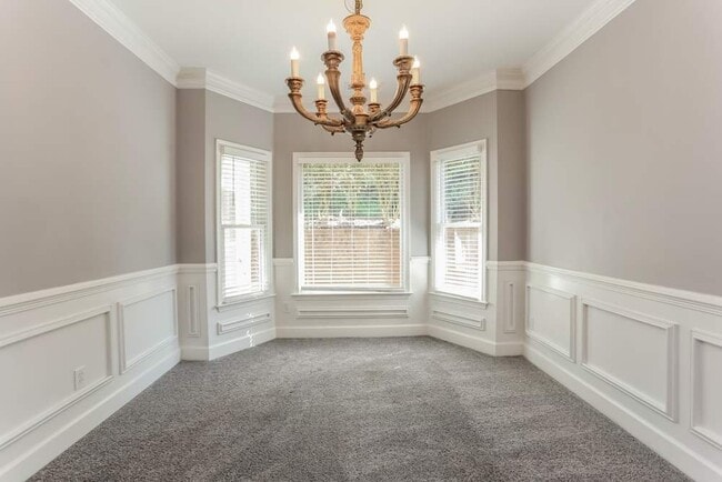 Photo - 1085 Chippewa Oak Dr NE