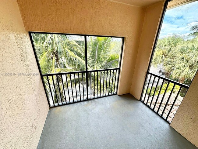 Photo - 2807 Veronia Dr Unit 301