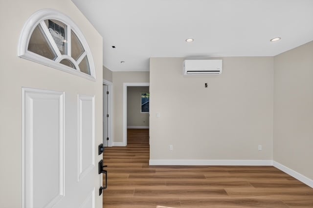 8951 Woodley Ave