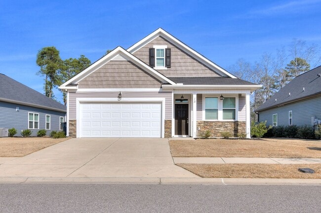 Building Photo - 3 Bedroom 2 Bathroom Ranch