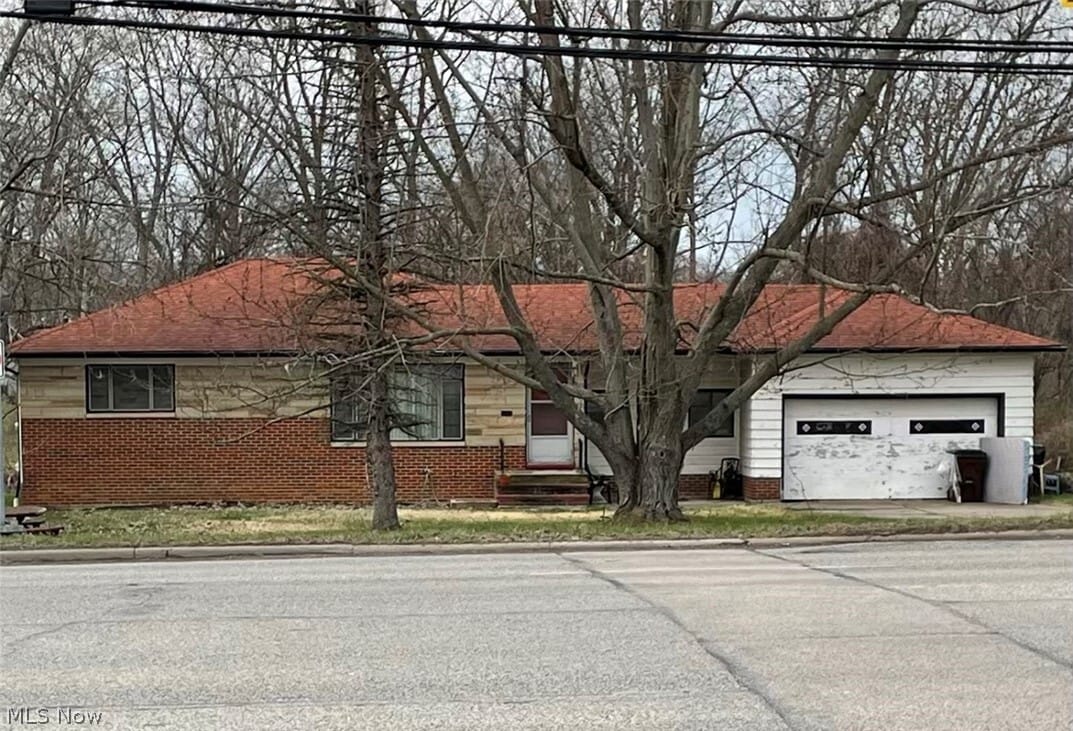 Photo - 7688 Broadview Rd