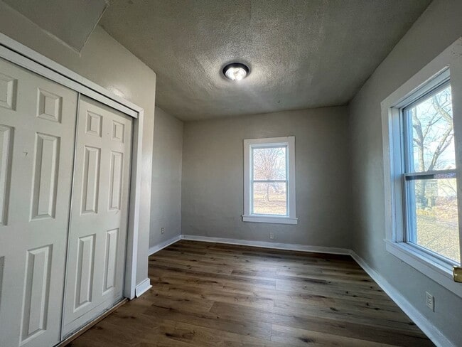 Photo - 3 Bedroom House on the edge of FD $950