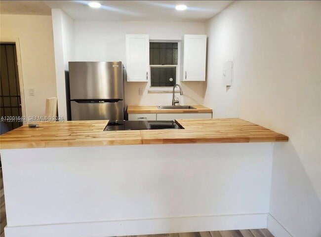 Photo - 3181 SW 13th St Unit 108