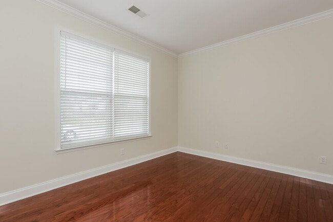 Photo - 10430 Carver Falls Rd