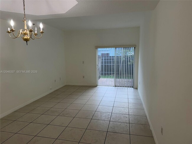 Photo - 925 NW 82nd Ave Unidad 116-A
