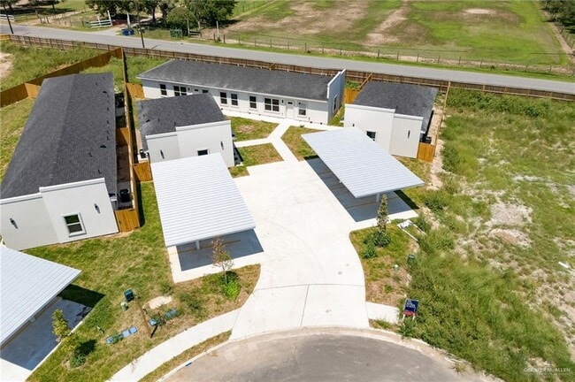 Photo - 16 Primrose Dr Unidad 1