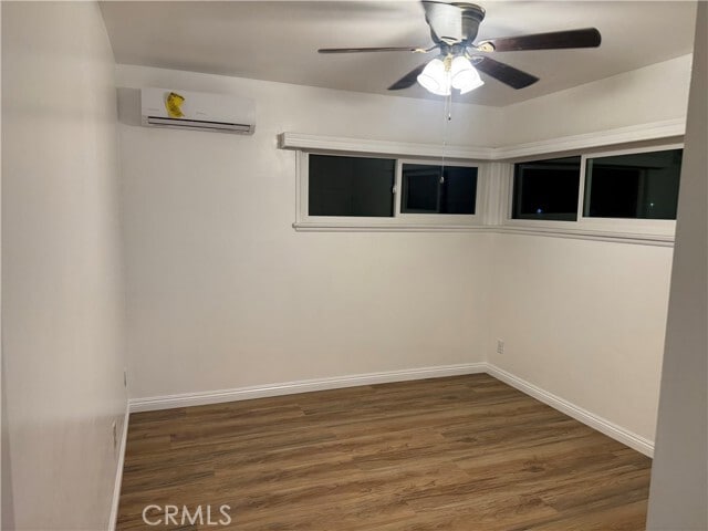 Photo - 656 W 33rd St