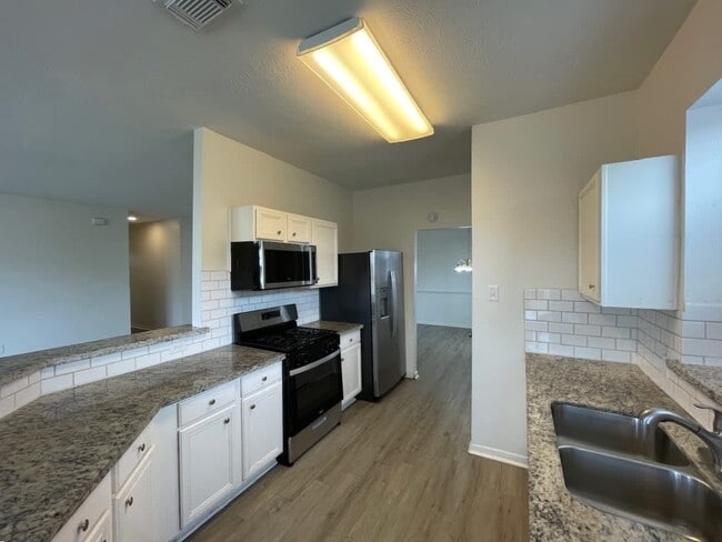 Photo - 22826 Tara Way Dr