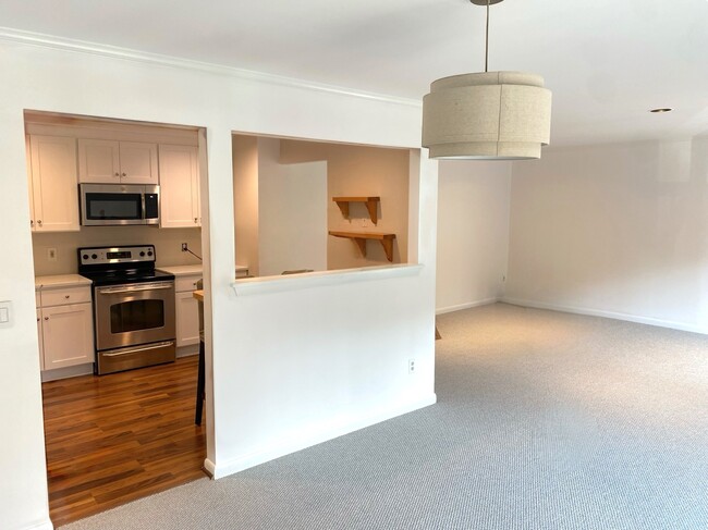 Photo - 97 Richards Ave Unit APT F2