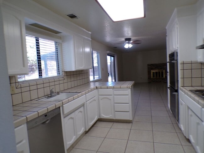 Photo - 2124 Sunny Oak Ct