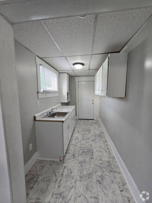 Building Photo - 2207 S Walnut St Unit 1 Rental