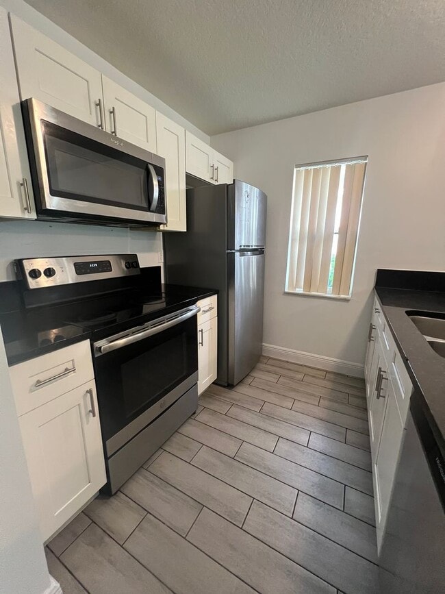 Photo - Beautiful 3-bedroom 2 bath single story home in SW Orlando near International Drive