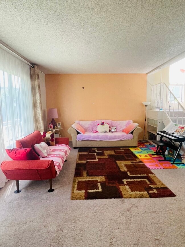 Photo - 301 Scotia Ln