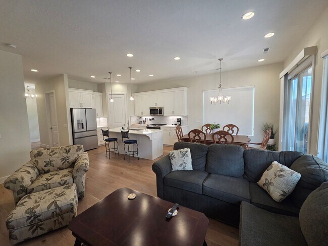 Photo - 1212 Hopewell Dr