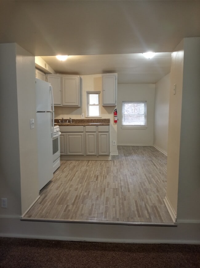 Building Photo - 308 S Wolfe St Rental