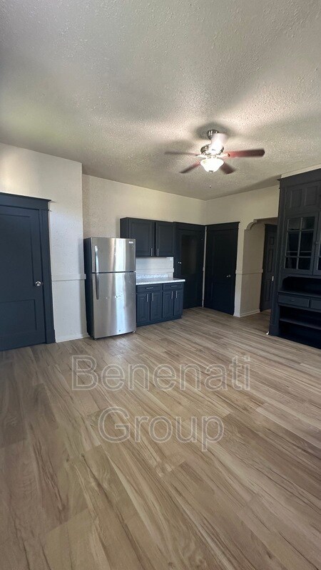 Photo - 2927 Nebraska Ave Unit 2F