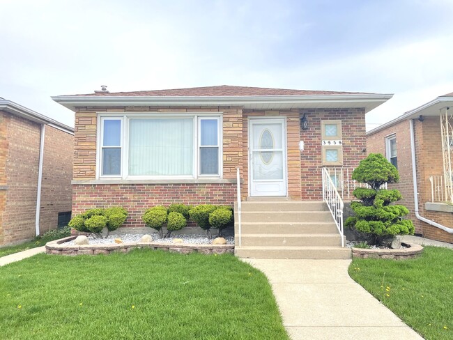 Photo - 3938 W 84th St House