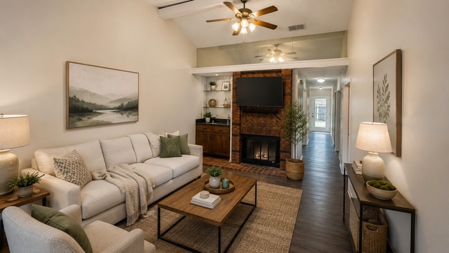 Photo - Charming 2-Bedroom Townhome in East Memphis-Cozy & Convenient!