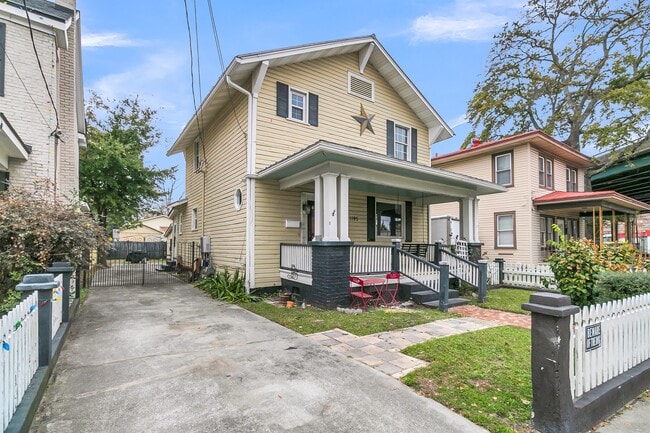 Photo - 1195 King St