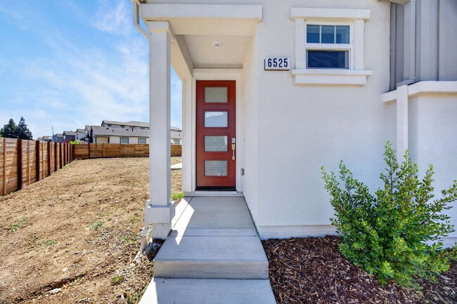 Photo - Charming 3-Bed, 2-Bath Home in Sacramento
