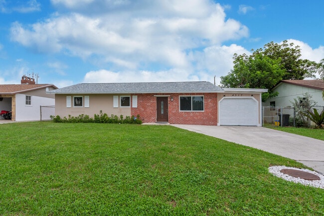 Building Photo - 4317 Applecrest Dr