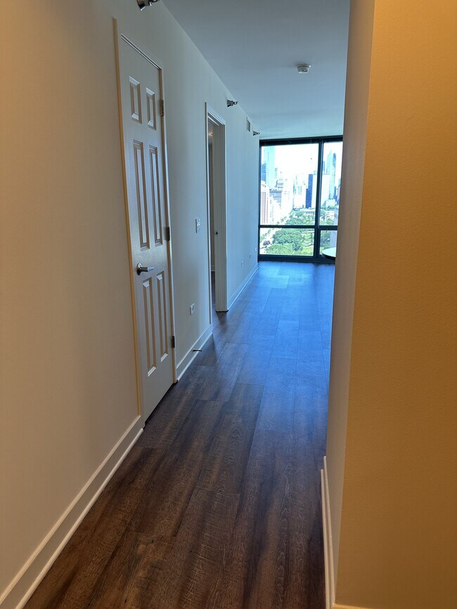 Photo - 1253 S Michigan Ave