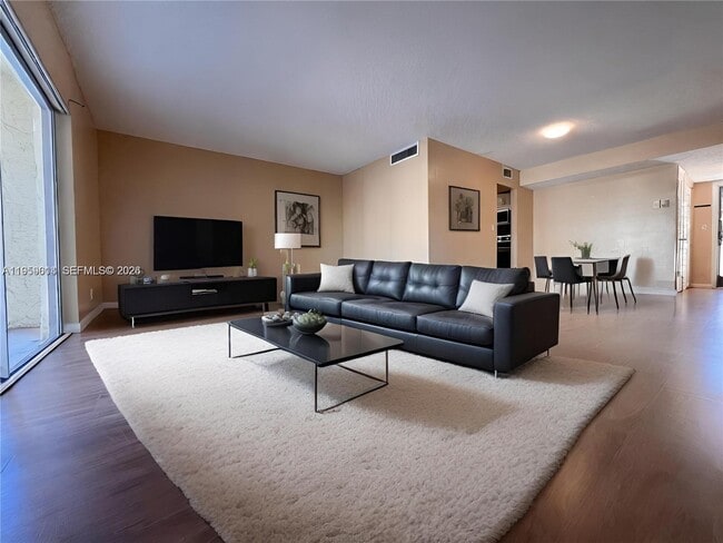 Building Photo - 3300 Spanish Moss Terrace Unit 206