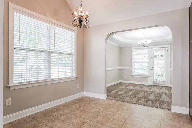 Photo - 329 Braxman Ln