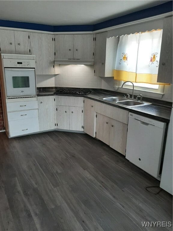 Photo - 131 Kamper Ave