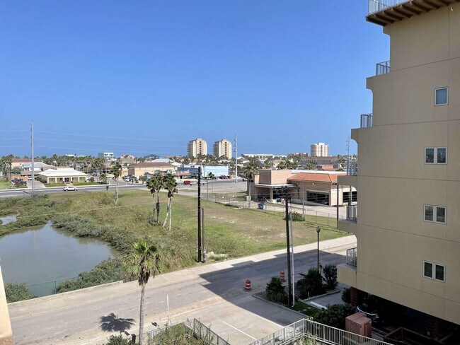 Photo - 4901 Laguna Blvd Unidad ID1255564P