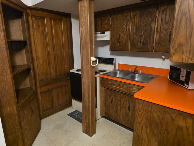 612 W Mission Ave Unit HN
